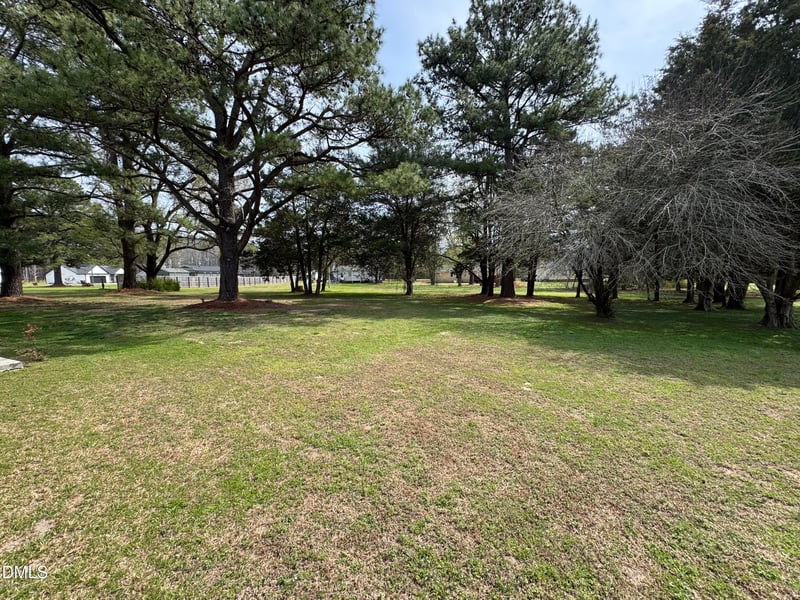 103 Crestwater Ct, Louisburg, NC 27549