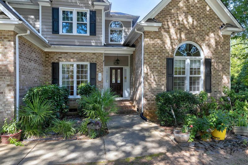 103 Danton Dr, Cary, NC 27518