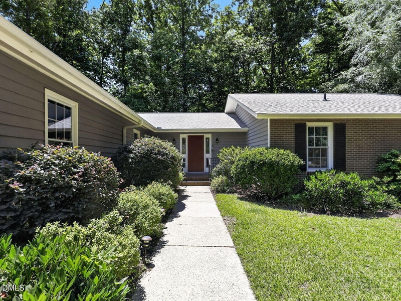 103 Deerwood Ct, Chapel Hill, NC 27517
