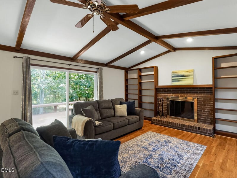 103 Deerwood Ct, Chapel Hill, NC 27517