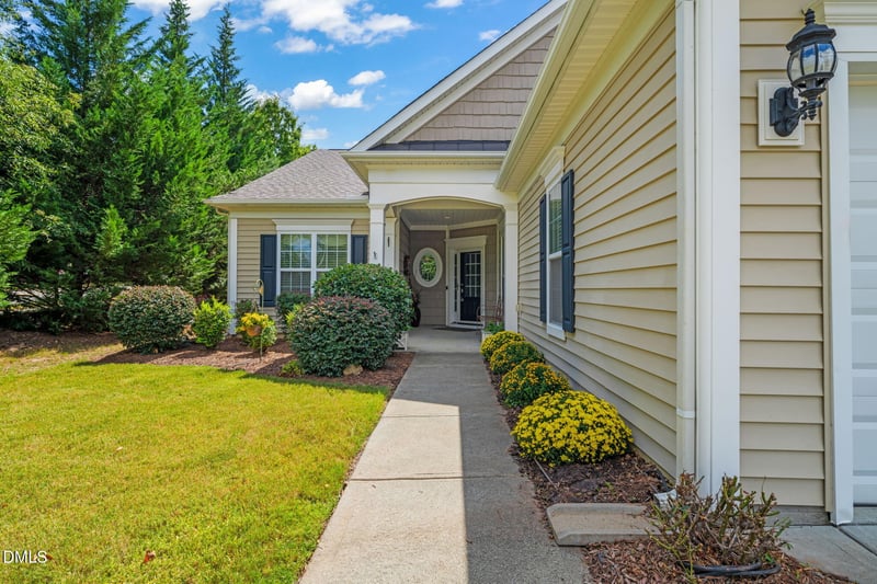 103 Dowington Ln, Cary, NC 27519
