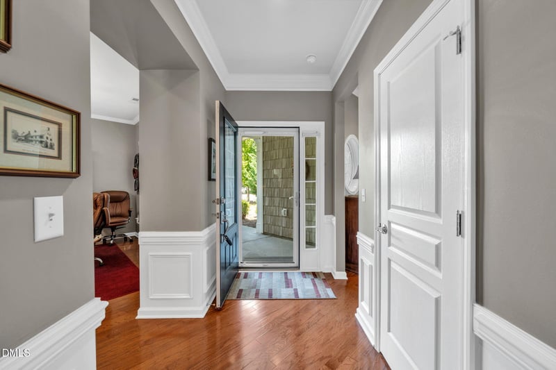 103 Dowington Ln, Cary, NC 27519