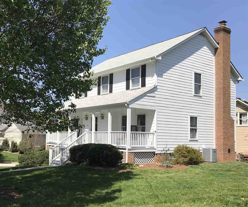 103 S Drawbridge Ln, Cary, NC 27513