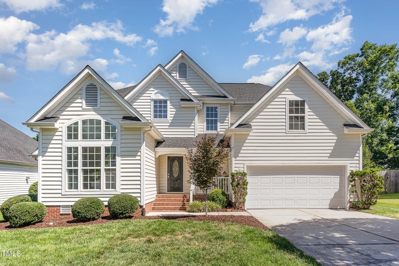 103 Equestrian Ct, Cary, NC 27513