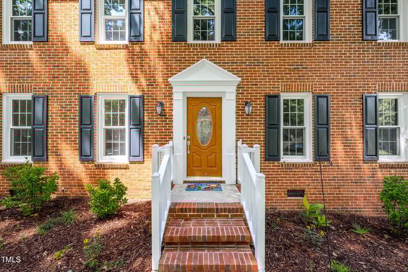 103 Escher Ln, Cary, NC 27511