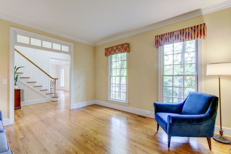103 Esplanade Ct, Cary, NC 27511