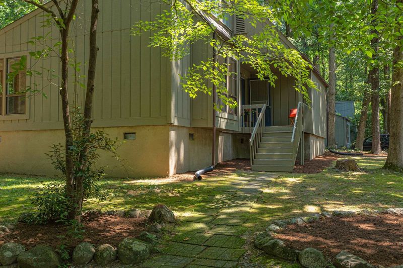 103 Fallen Log, Chapel Hill, NC 27516