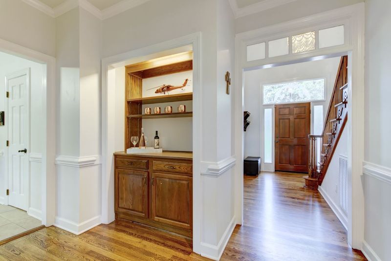 103 Flemington Ct, Cary, NC 27518