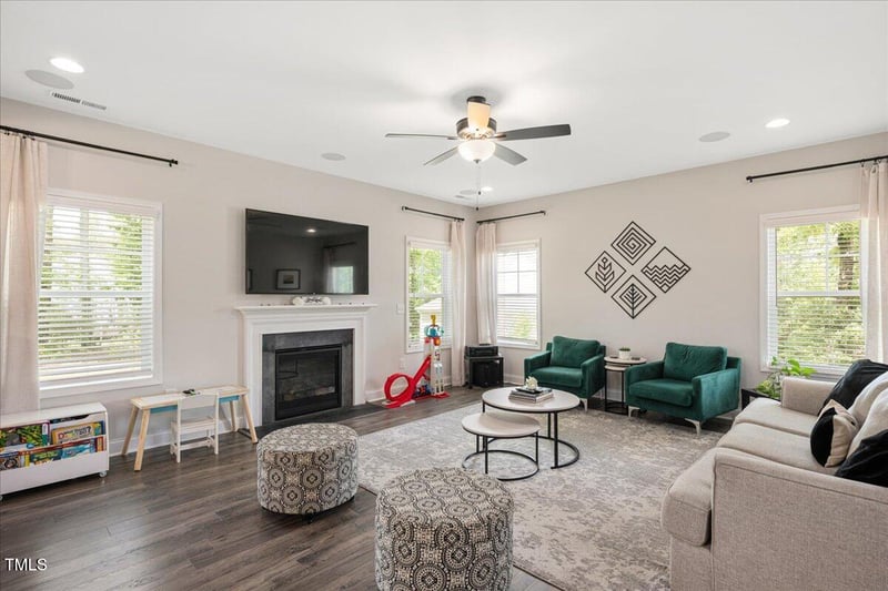 103 Foothill Ct, Sanford, NC 27330