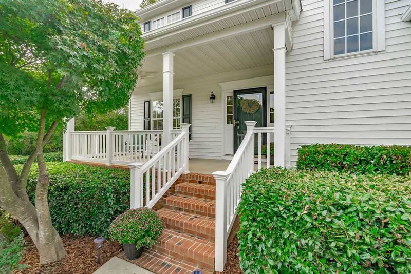 103 Fox Squirrel Ct, Cary, NC 27518