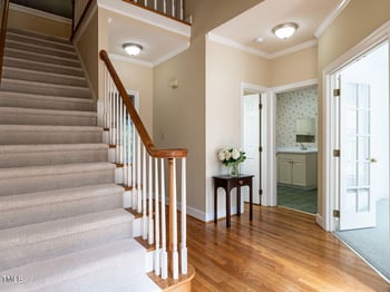 103 Glenstone Ln, Cary, NC 27518