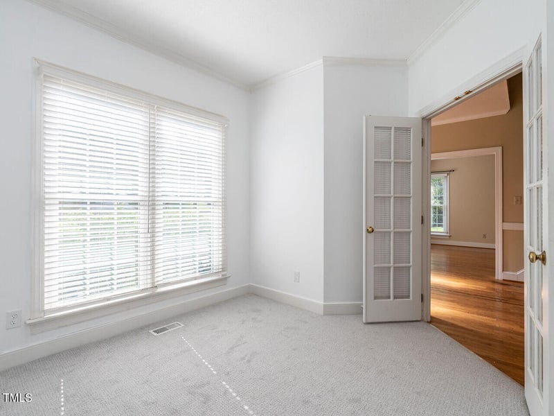 103 Glenstone Ln, Cary, NC 27518