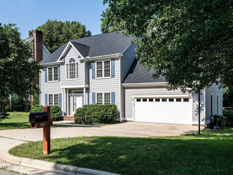 103 Glenstone Ln, Cary, NC 27518