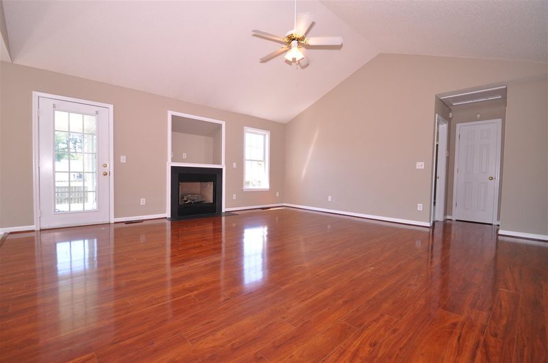 103 Greenwich Ct, Dunn, NC 28334