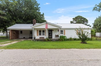 103 Hope St, Erwin, NC 28339