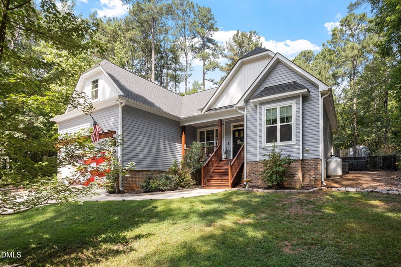 103 Horse Shoe Dr, Louisburg, NC 27549
