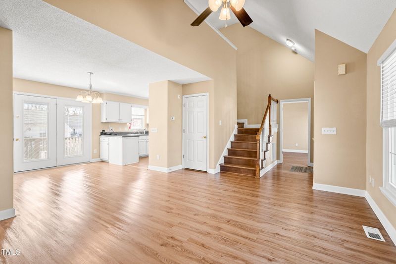 103 Hoskins Cir, Burlington, NC 27215