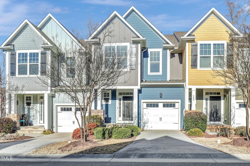 103 Hundred Oaks Ln, Holly Springs, NC 27540