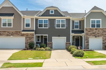 103 Hunston Dr, Holly Springs, NC 27540