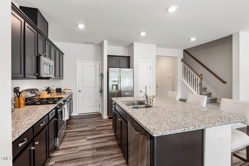 103 Hunston Dr, Holly Springs, NC 27540