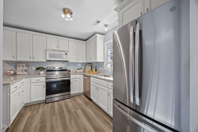 103 Inverness Ct, Cary, NC 27511