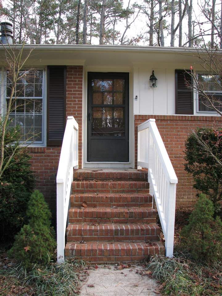 103 Jonan Ct, Chapel Hill, NC 27516