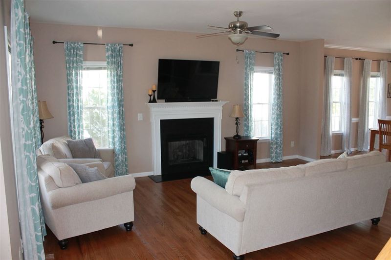 103 Kelly Point Ct, Apex, NC 27502
