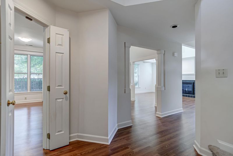 103 Kemper Ln, Cary, NC 27518