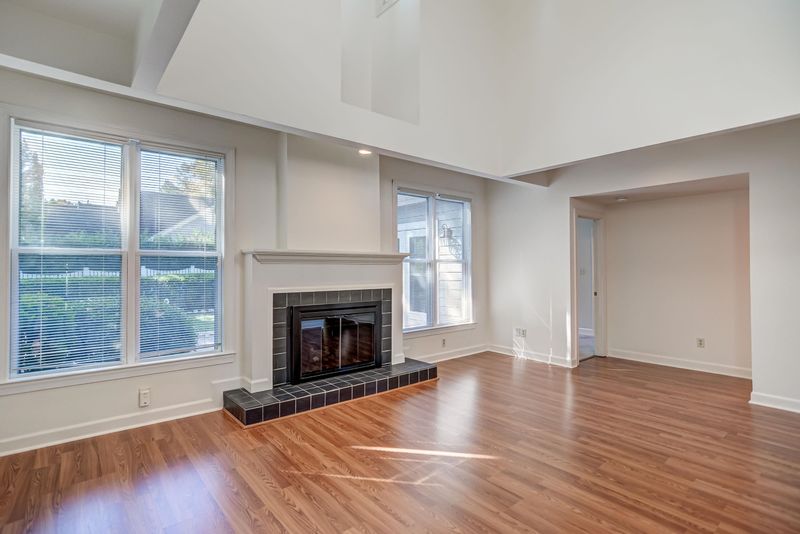 103 Kemper Ln, Cary, NC 27518