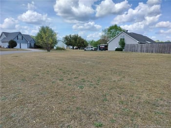 103 Kingsberry Ct, Raeford, NC 28376