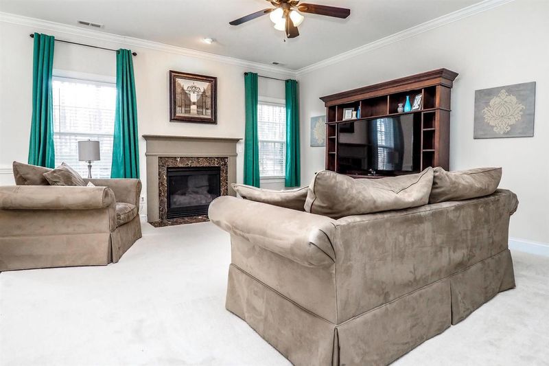 103 Lacuna Woods Ln, Apex, NC 27539
