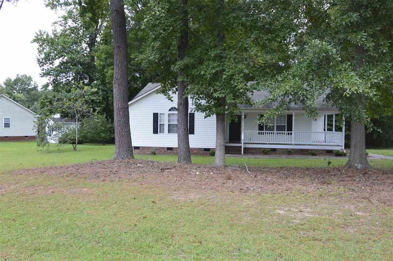 103 S Lakeside Dr, Smithfield, NC 27577