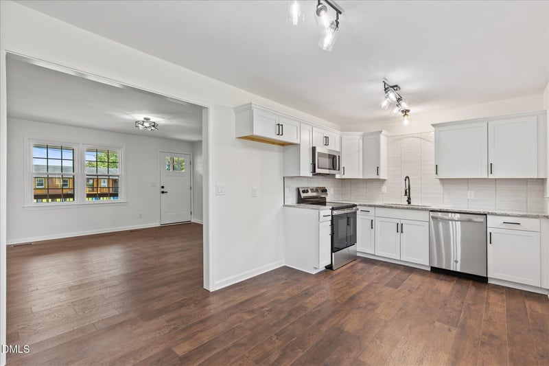 103 Lilly St, Dunn, NC 28334