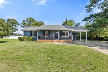 103 Lilly St, Dunn, NC 28334