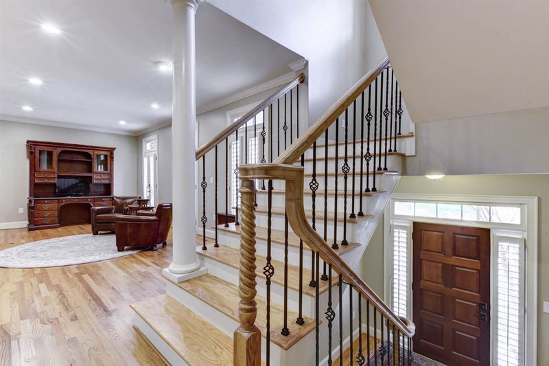 103 Lions Gate Dr, Cary, NC 27518