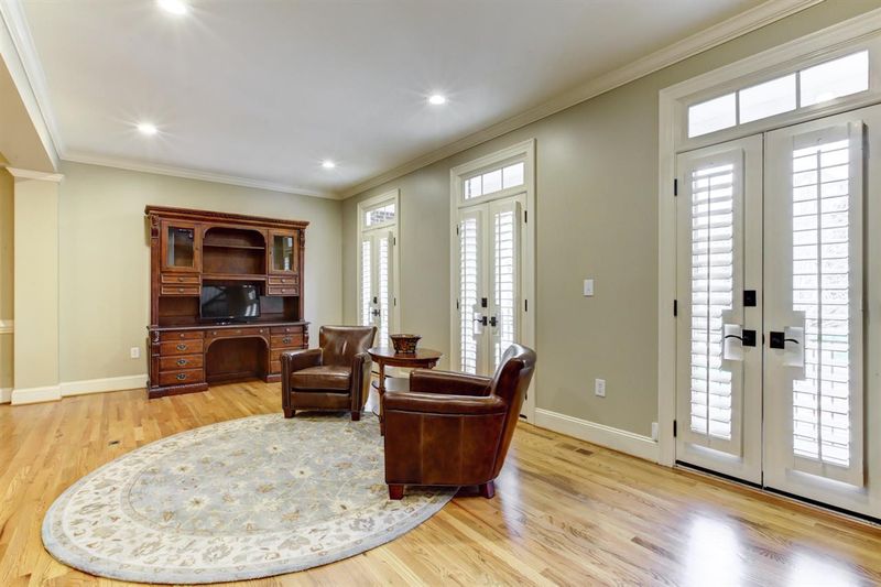 103 Lions Gate Dr, Cary, NC 27518