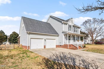 103 Lynnville Ct, Lillington, NC 27546