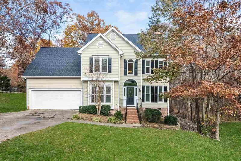 103 Madrigal Ct, Cary, NC 27513