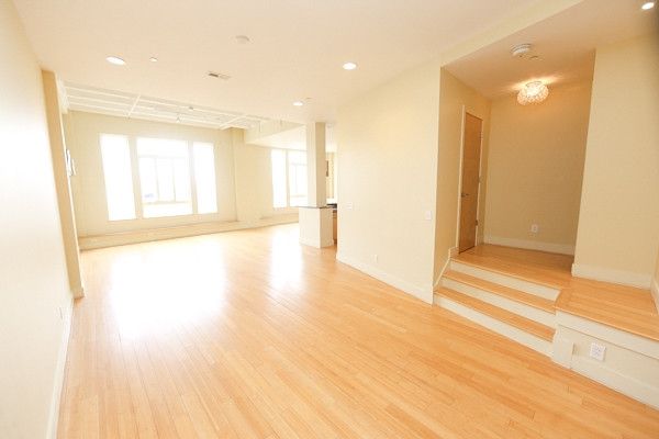 103 W Main St #204, Durham, NC 27701