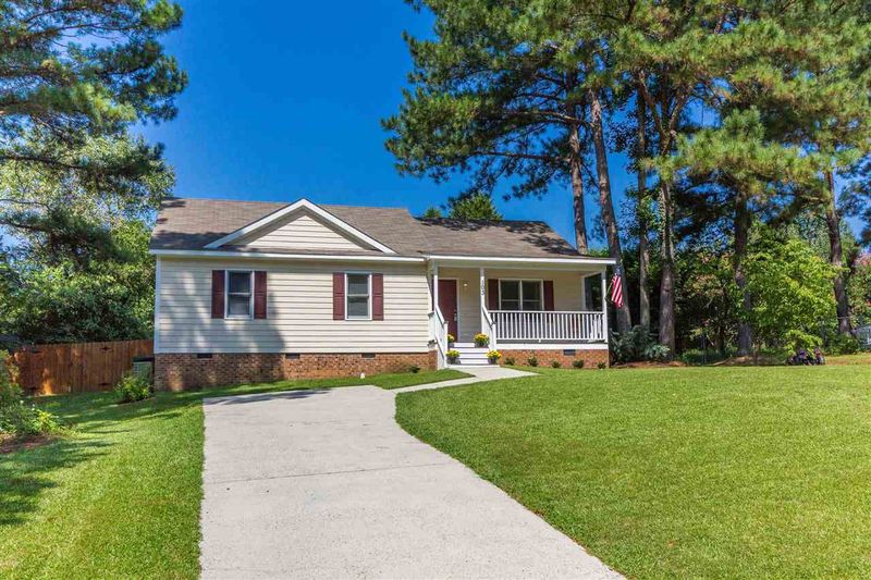 103 Marrian Dr, Clayton, NC 27520