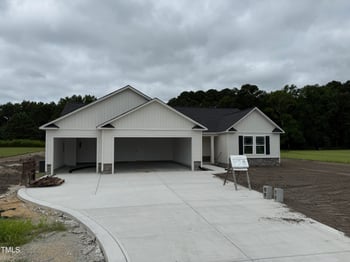 103 Maxwell Farm Ln, Selma, NC 27576