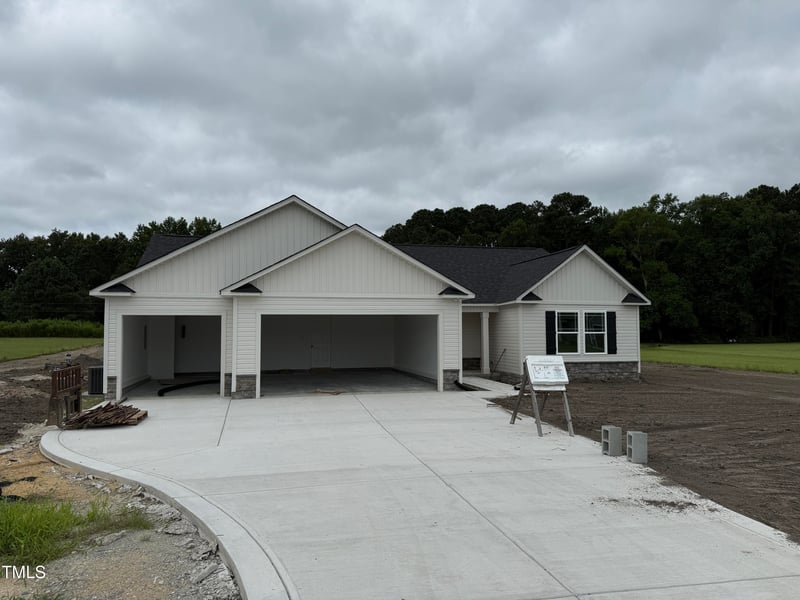 103 Maxwell Farm Ln, Selma, NC 27576