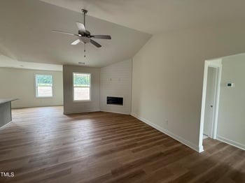 103 Maxwell Farm Ln, Selma, NC 27576
