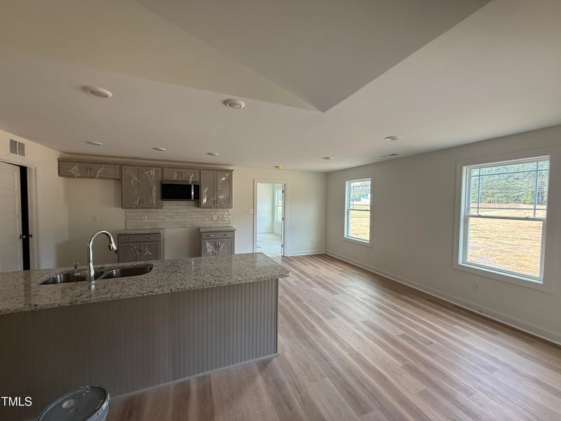 103 Maxwell Farm Ln, Selma, NC 27576