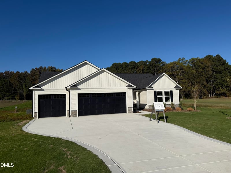 103 Maxwell Farm Ln, Selma, NC 27576