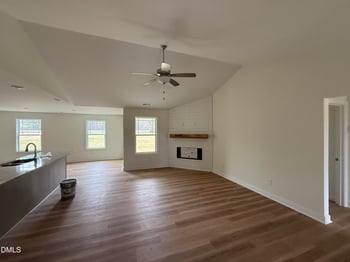 103 Maxwell Farm Ln, Selma, NC 27576