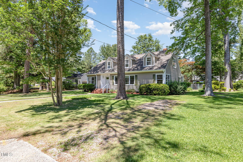 103 Meadowbrook Dr, Smithfield, NC 27577