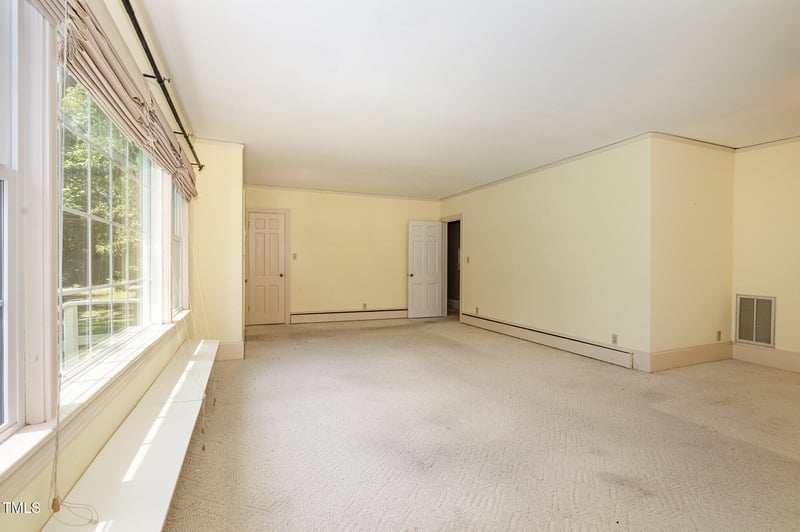 103 Meadowbrook Dr, Smithfield, NC 27577