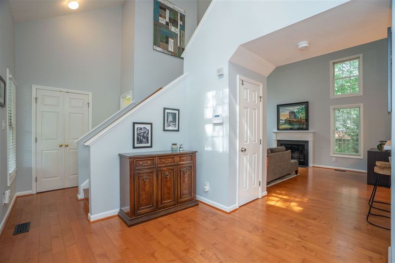 103 Morgans Corner Rn, Cary, NC 27519