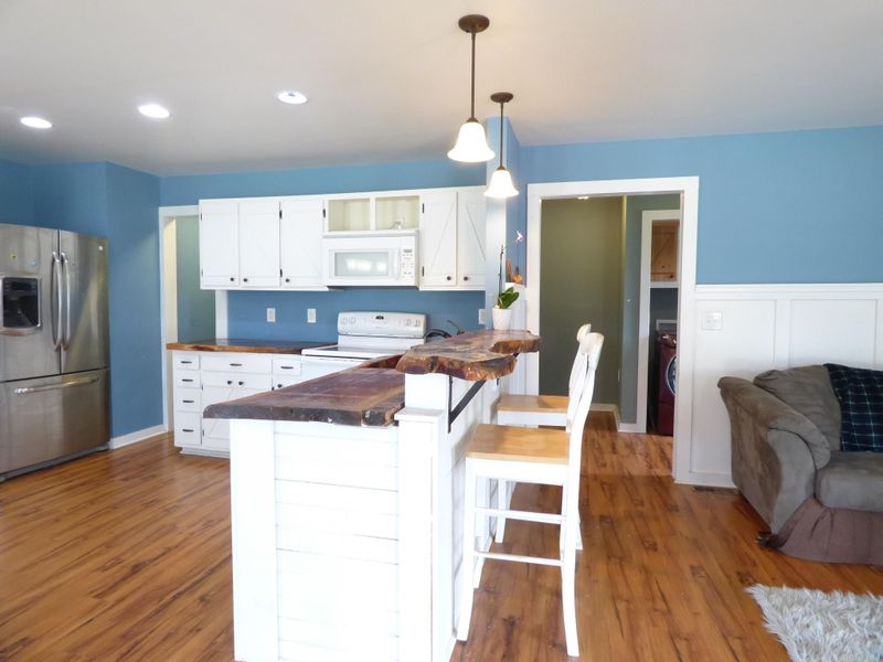 103 Mr B St, Selma, NC 27576